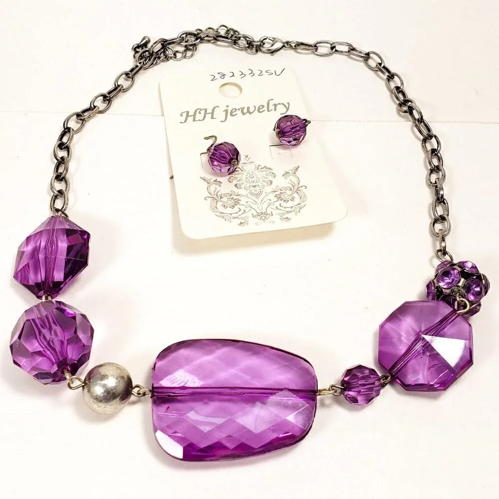 Women's Stunning Silver-tone & Purple Beaded Necklace - Matching Drop Earrings